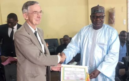 Le Niger décerne la médaille d’honneur de la santé à Dr ANDERS